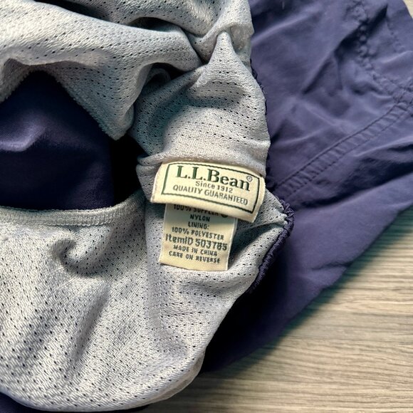 L.L. Bean Men's Classic Supplex Cargo Swim Sport Shorts - Picture 4 of 5